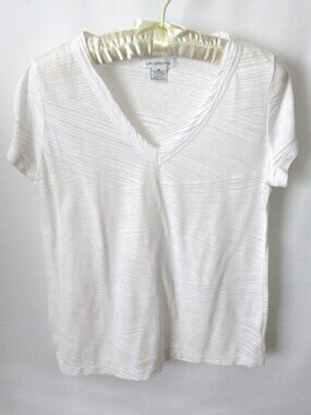 Liz Claiborne white semi-sheer V-neck short sleeve tee *Sz M*